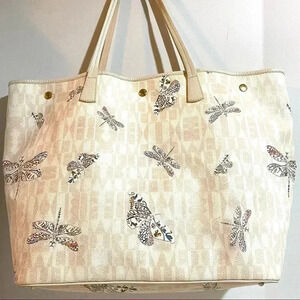 Elegant Cream Tote Bag with Dragonfly Design